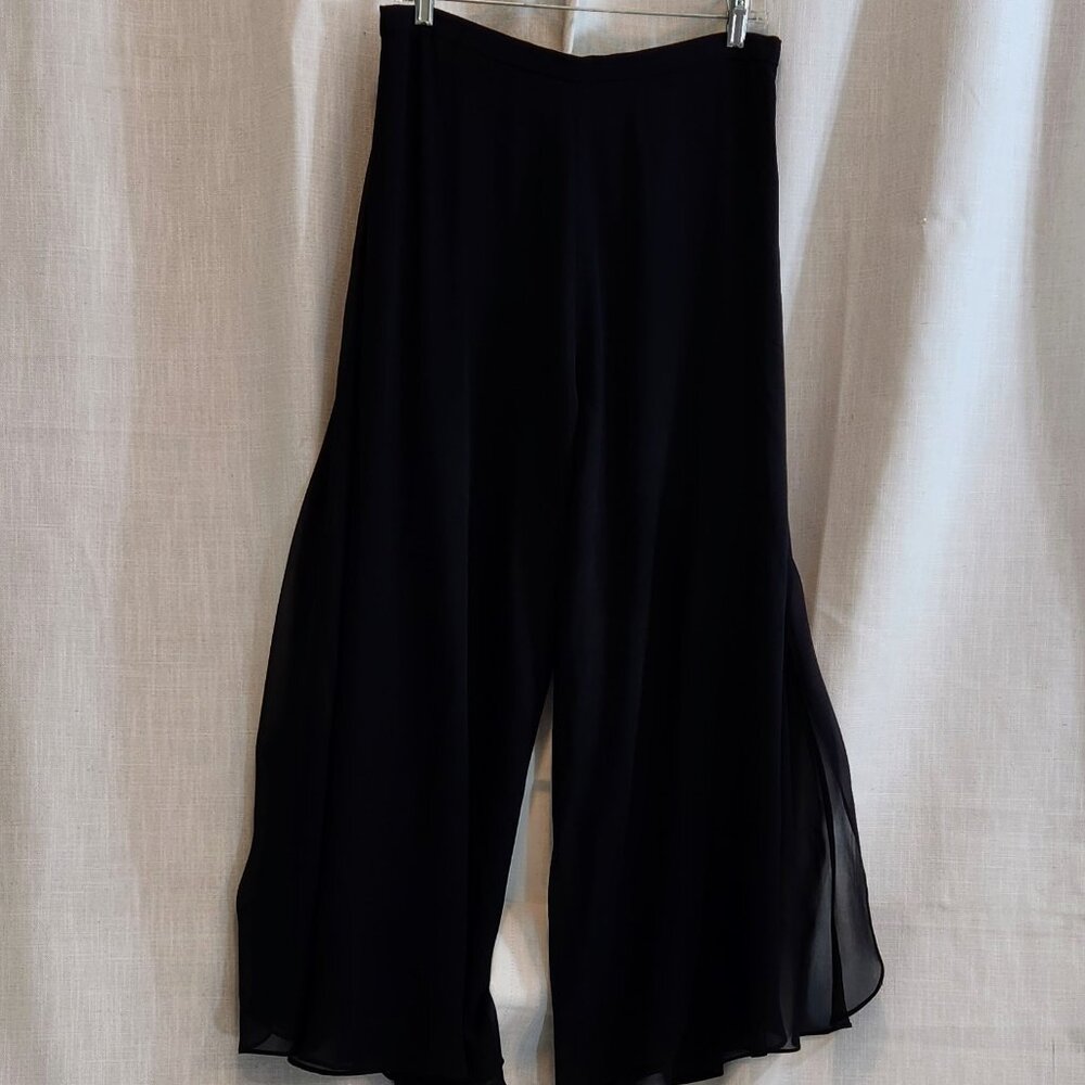 St. John flowing, diaphononis, palatzo-style pants. - Picture 2 of 4
